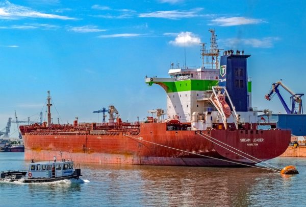 Erneuerbare ausbauen, staat LNG und Fracking!