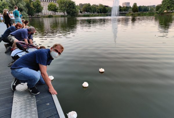 „Lotosblüten für Hiroshima“